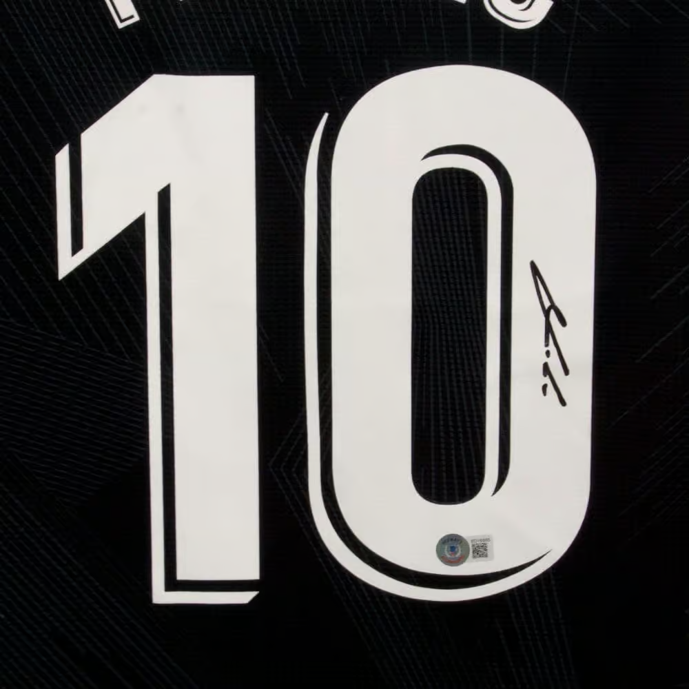 Luka Modric Signed Real Madrid FC Away Y-3 Soccer Jersey #10 with Beckett COA